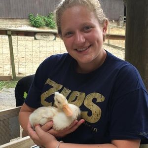 Meet your Posher, Stephanie